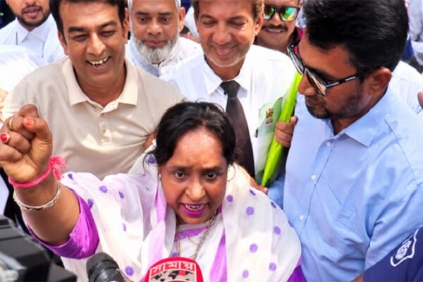 জামিন পেয়েই ‘জয় বাংলা’ স্লোগান আইভীর, বললেন ‘দমিয়ে রাখা যাবে না’